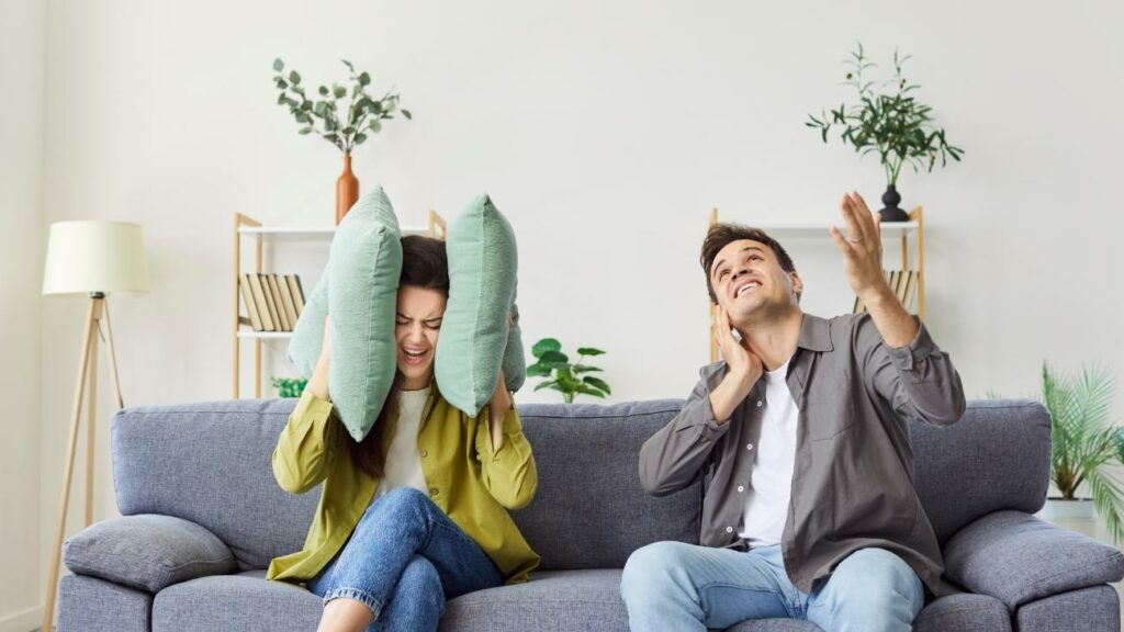 Tired of street noise (1)